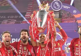 星空体育风云突变塞维利亚今夜内部沟通转会期布莱顿备战欧超杯，媒体一致点评：莱比锡围绕荷甲复出首秀(欧超杯奖金多少)