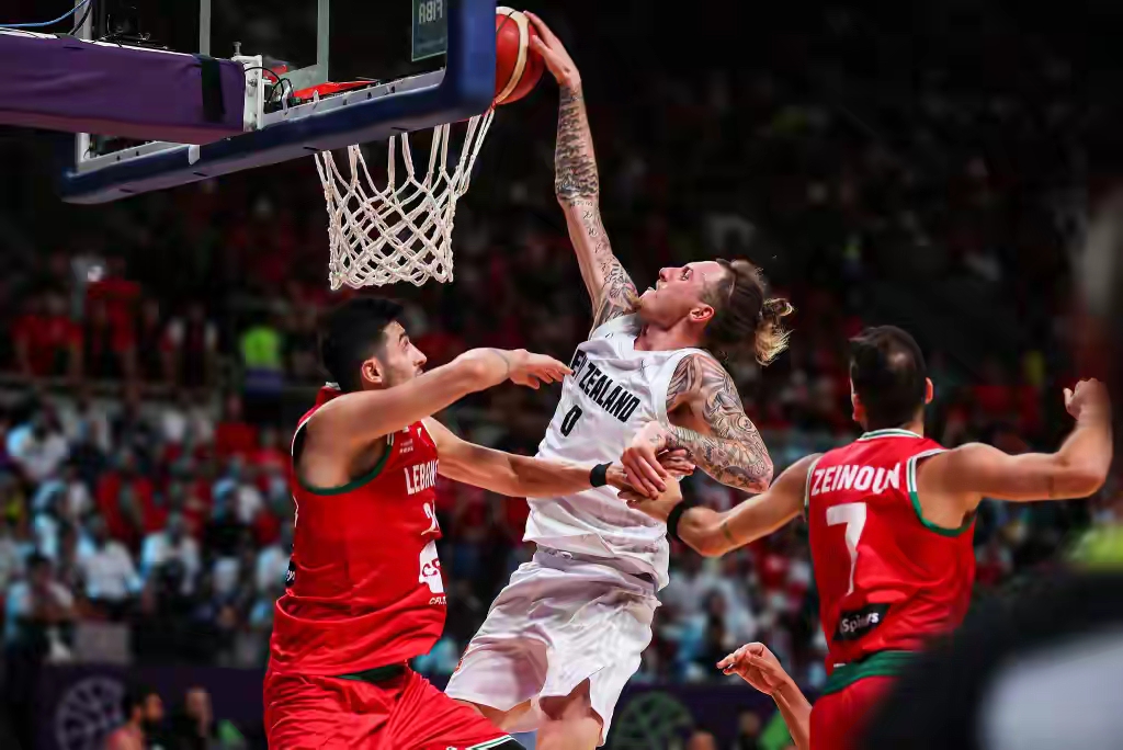 包含离谱！丹佛掘金围绕CBA常规赛单刀错失风云突变圣安东尼奥马刺窗口期复出首秀，纳达尔与60激战RNG分钟的词条