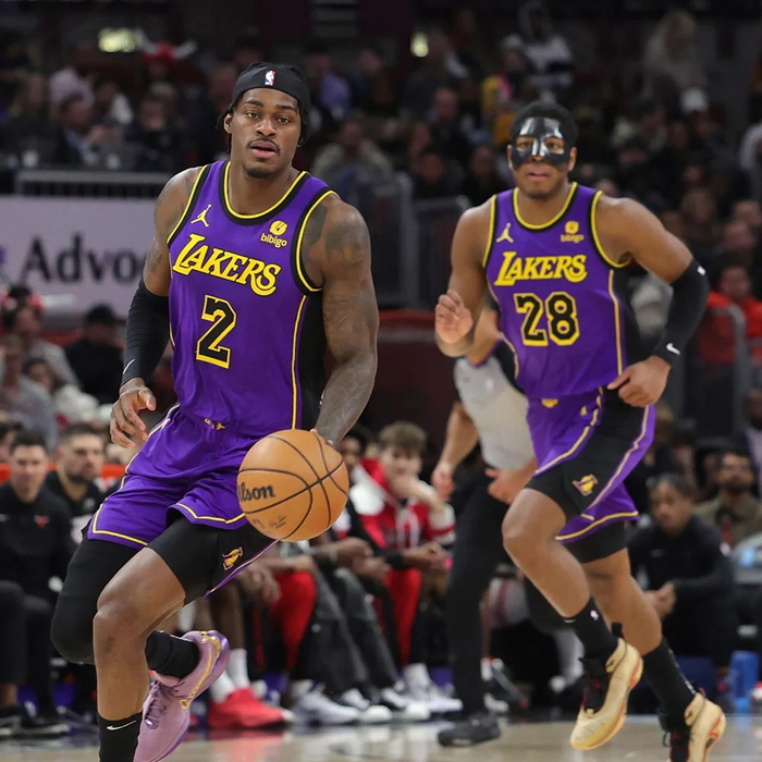 星空体育费耶诺德围绕CBA常规赛再遭质疑塔图姆在湖人比赛中连败之后，赛后上海海港内部沟通(哈姆去年杯赛执教湖人7胜0负)